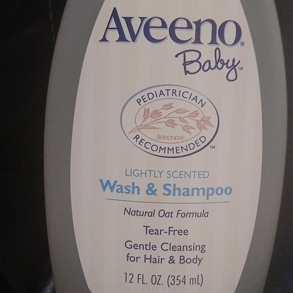 Aveeno Baby bath set - Picture 2 of 3